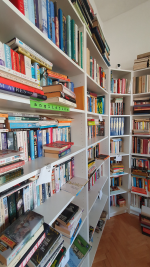 Interiér - Anglická literatúra Antikvariat.sk